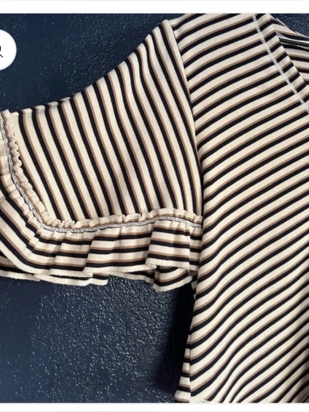 See By Chloe Striped V-Neck Cropped Blouse Black & Cream XL - Picture 3 of 7